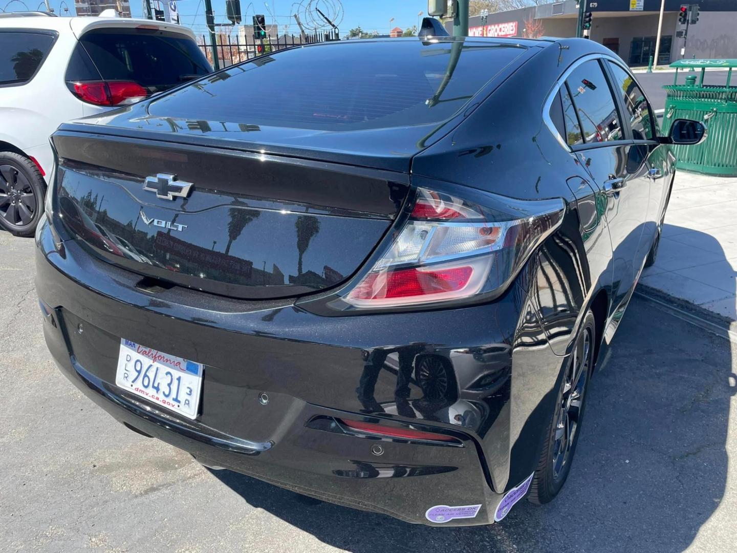 2018 BLACK /BLACK Chevrolet Volt LT (1G1RC6S55JU) with an 1.5L L4 DOHC 16V engine, CVT transmission, located at 744 E Miner Ave, Stockton, CA, 95202, (209) 944-5770, 37.956863, -121.282082 - Photo#13